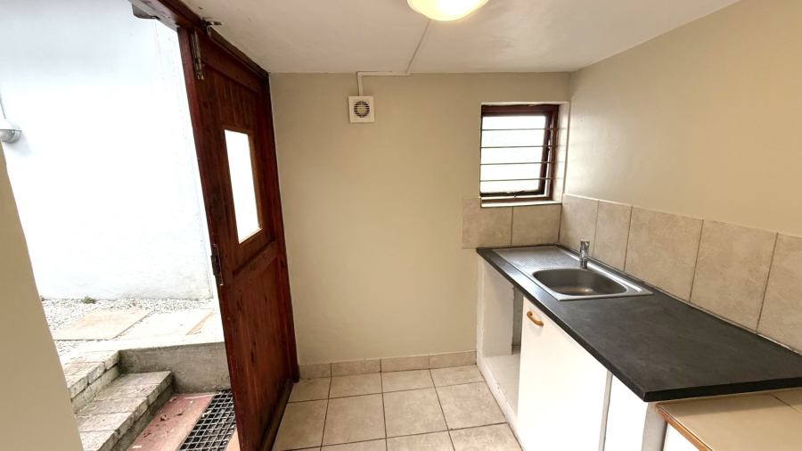 To Let 4 Bedroom Property for Rent in Costa Sarda Western Cape